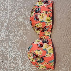 H&M bathing suit top